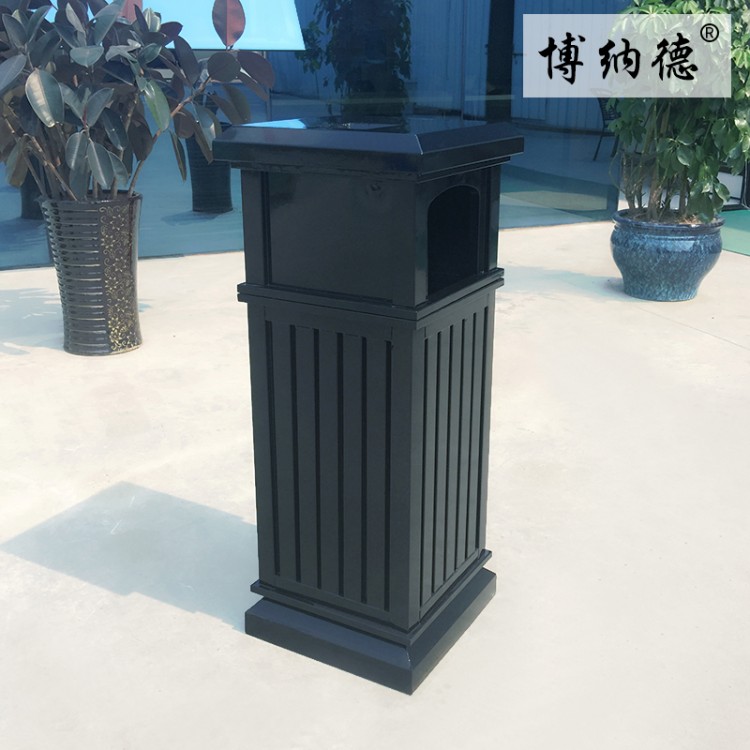 户外公园金属垃圾箱