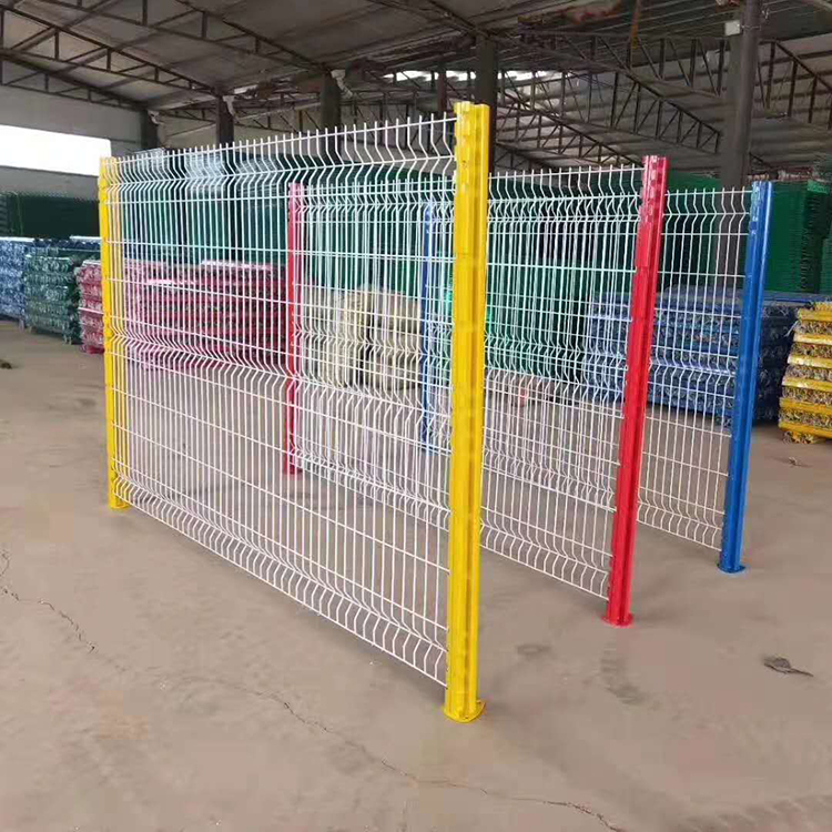 小区围栏网 三角折弯桃型柱护栏网图2