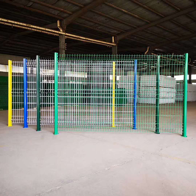 小区围栏网 三角折弯桃型柱护栏网图3