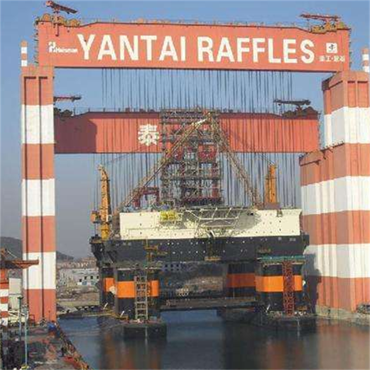 港口吊机防腐图3