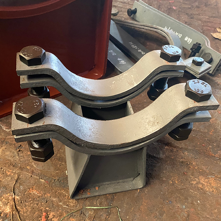 管夹导向支座图2