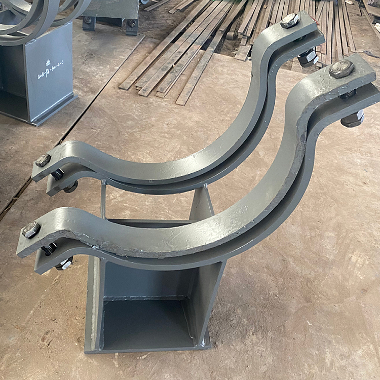 管夹导向支座图3