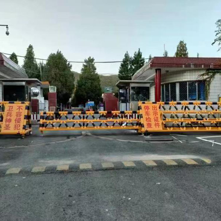 伸缩护栏厂家图3