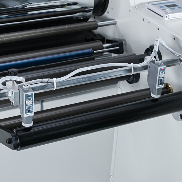 定制高速预涂膜覆膜机卷对卷商标正反面冷裱过膜机不翘标热复膜机图2