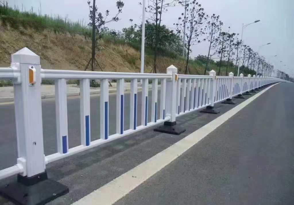 道路护栏