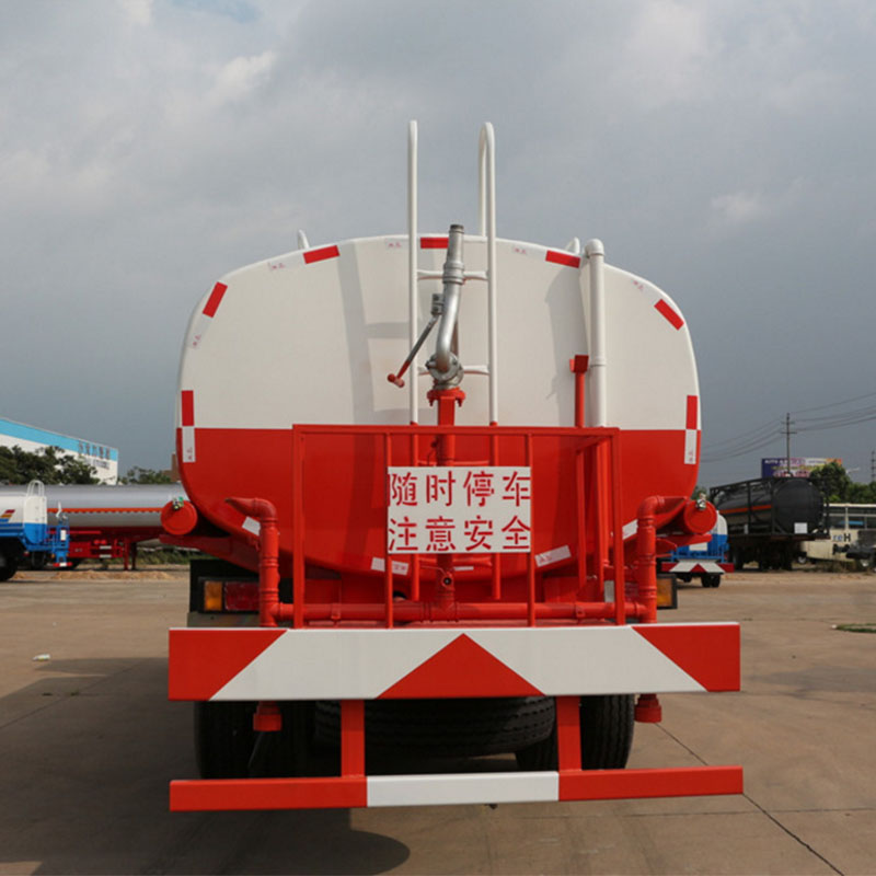 东风后八轮洒水车 (2)