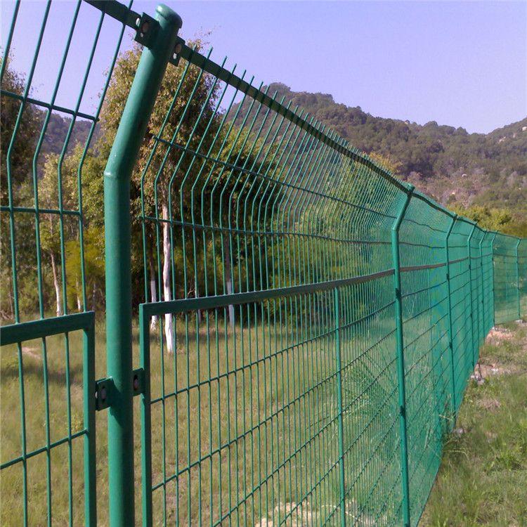 小区护栏网 市政围栏 球场护栏 公路护栏网