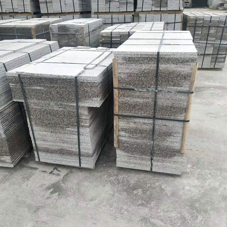 深灰色楼梯踏步 深灰色楼梯板