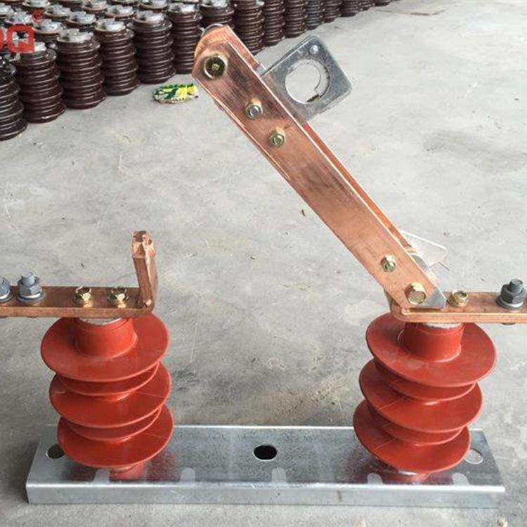 高压隔离开关