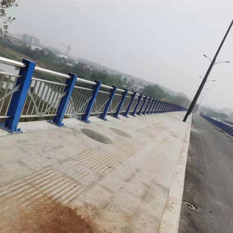 栏杆 河北不锈钢景观护栏生产厂家 山东芸赫厂家定制