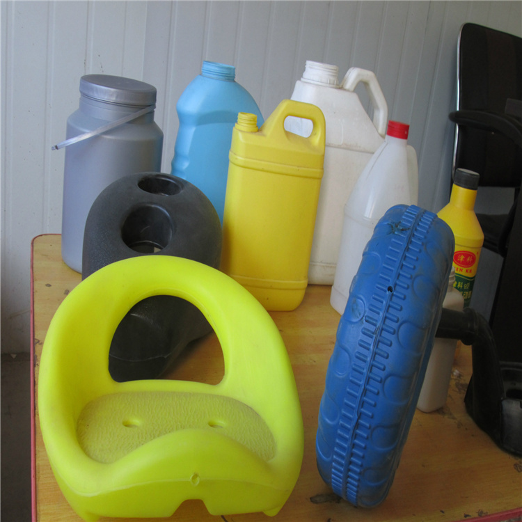 Ten liter urea drum blow molding machine