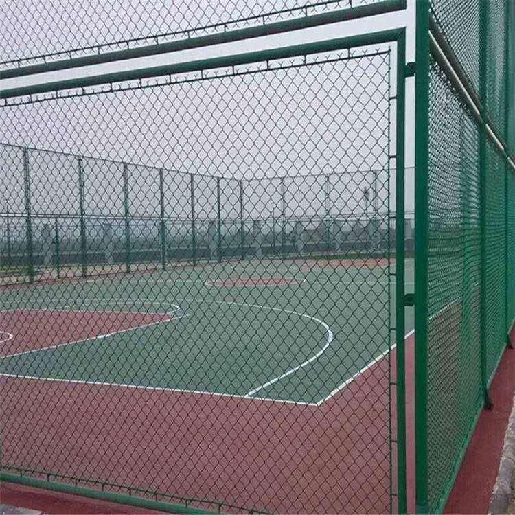 【广州绿色球场围网 运动场护栏网定做 足球场防护网】