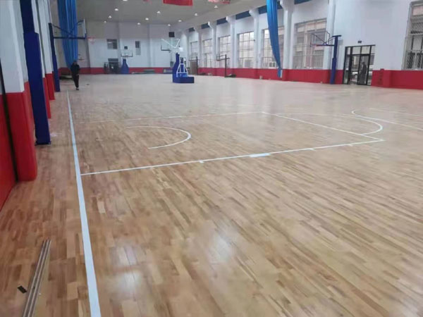 篮球场馆木地板