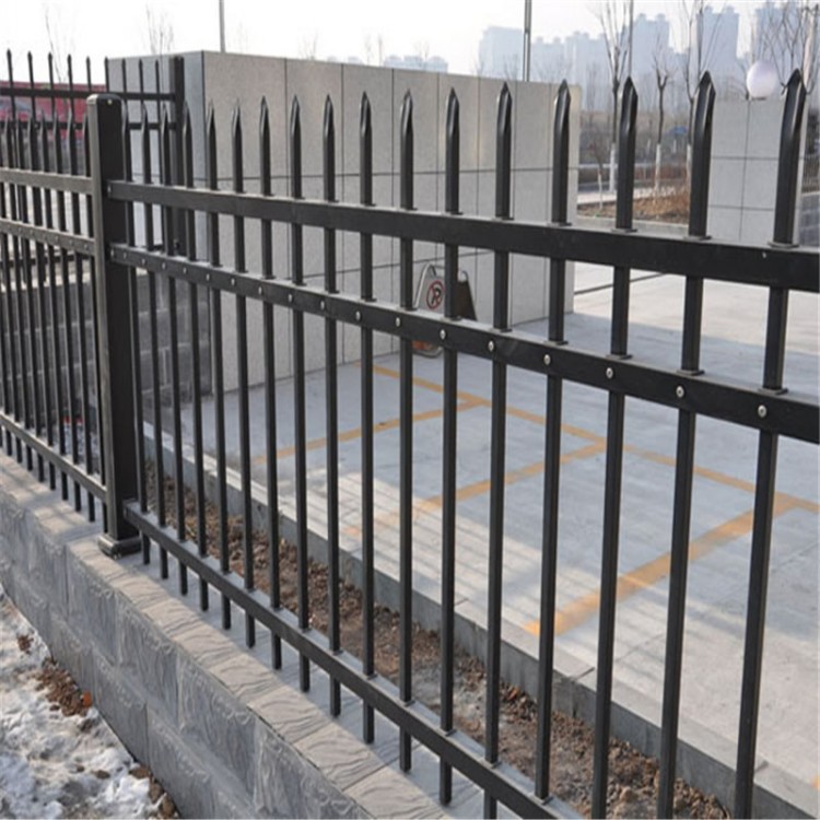 供应组装式防腐防晒小区安全防护隔离小区栏杆锌钢围栏栅栏