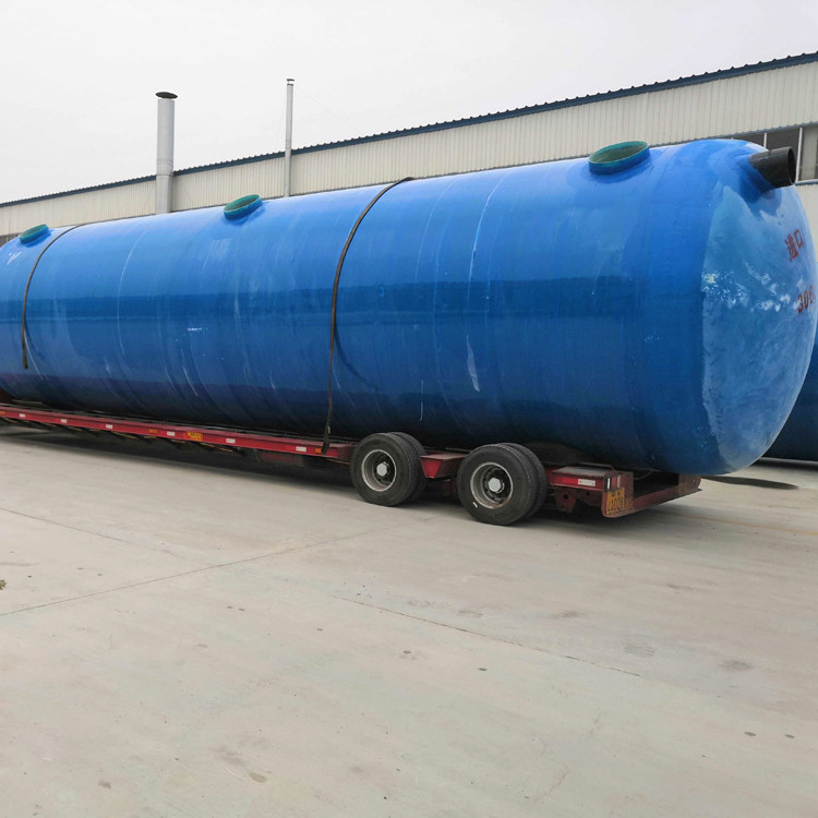 Household septic tank