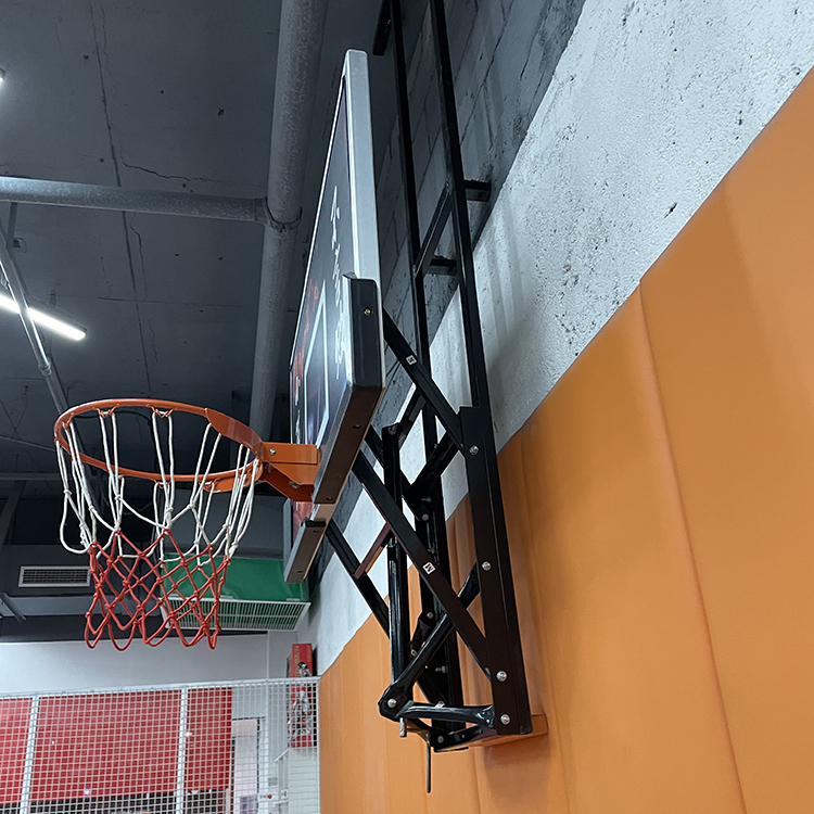 挂壁式篮球架