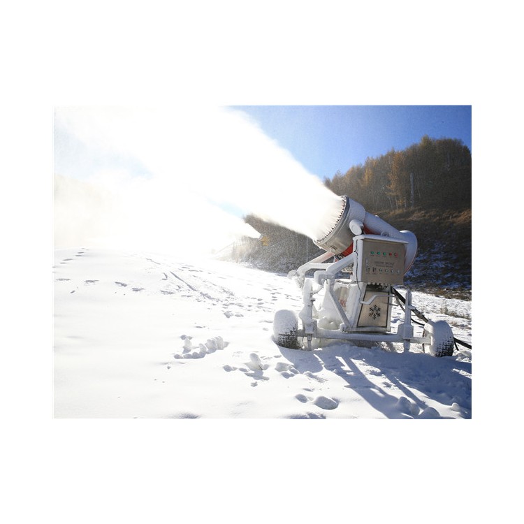高温全自动国产造雪机条件 公路树挂人工造雪机造雪过程