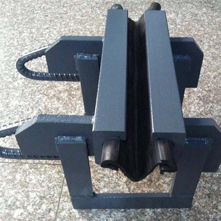 公路桥梁伸缩装置