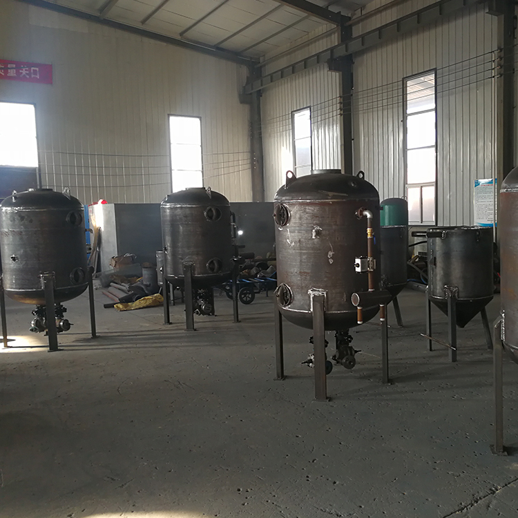 Sandblasting tank