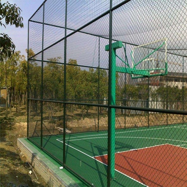篮球场围栏