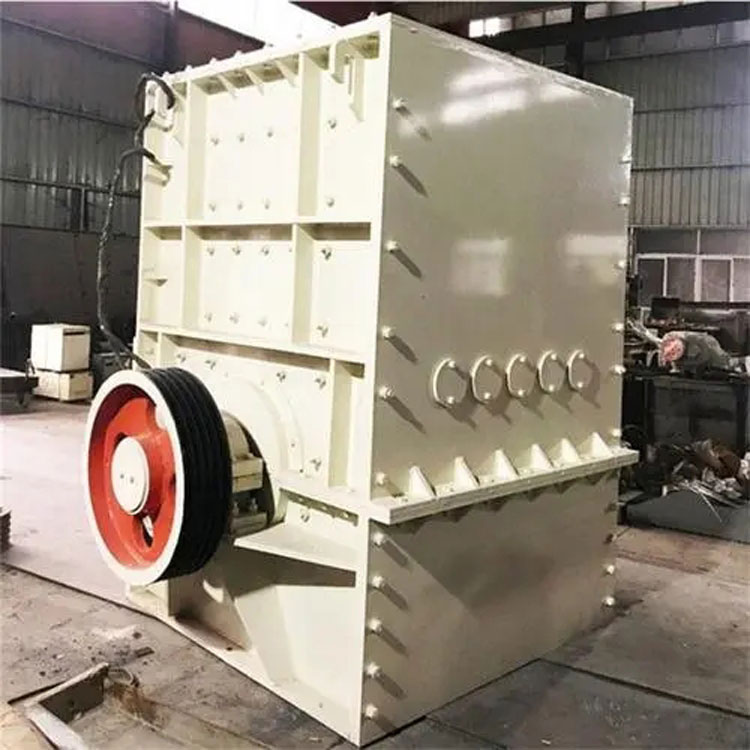 方箱破碎机