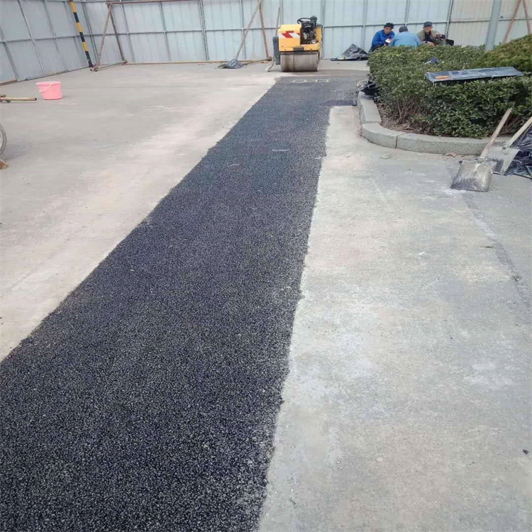 北京柏油路坑槽修补价格-摊铺沥青混凝土每平米价位