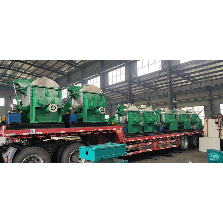 7台橡皮泥捏合机