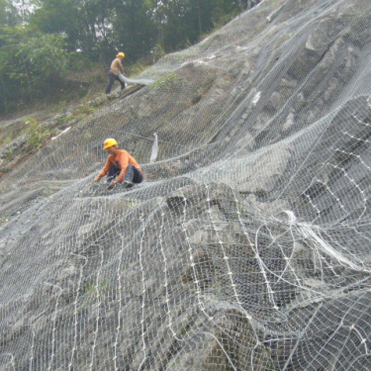 主动边坡防护网