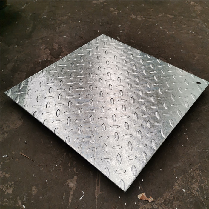 Composite manhole cover