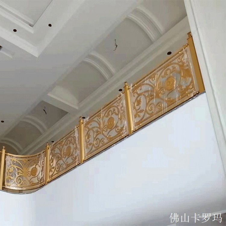 南通柚木铜雕花楼梯 行走在前卫又时尚的设计里