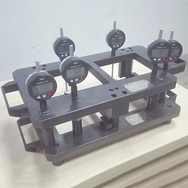 Surface distance gauge