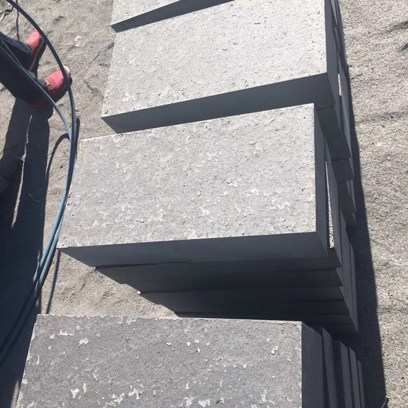 花岗岩中国黑石材 荔枝面建筑石材外墙干挂火烧板广场地铺蒙古黑
