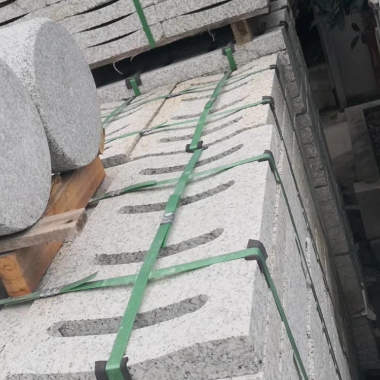 厂家批发芝麻灰花岗岩沟盖板 芝麻白点状条状雨水篦子人行道铺地
