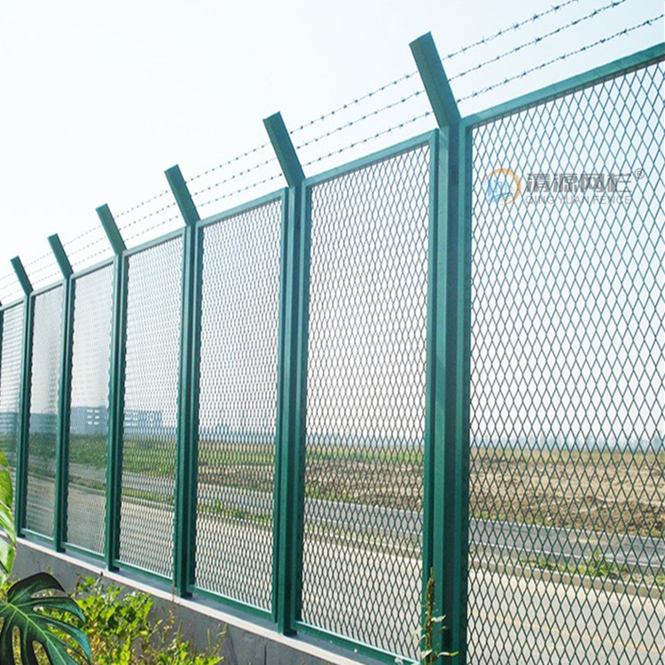 钢板网护栏保税区围栏网港口码头防护网菱形孔河道水库隔离网