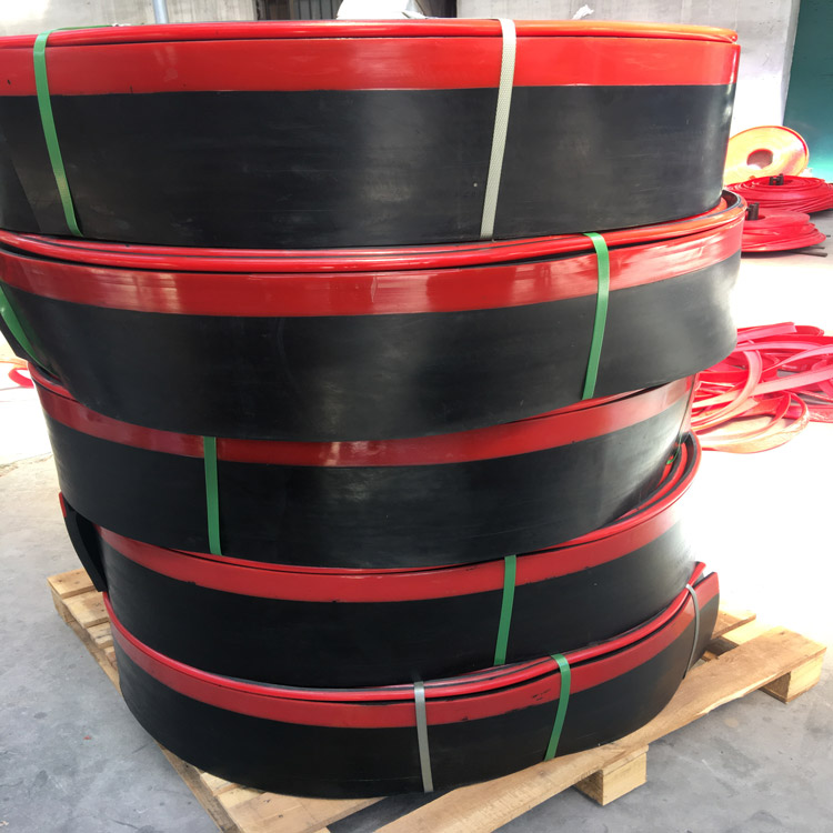 Anti overflow skirt board