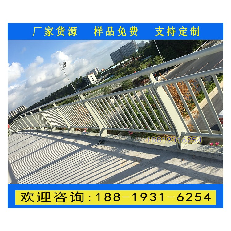 荔湾区广佛河道防护栏 桥梁护栏固定方式 镀锌方钢管厂家