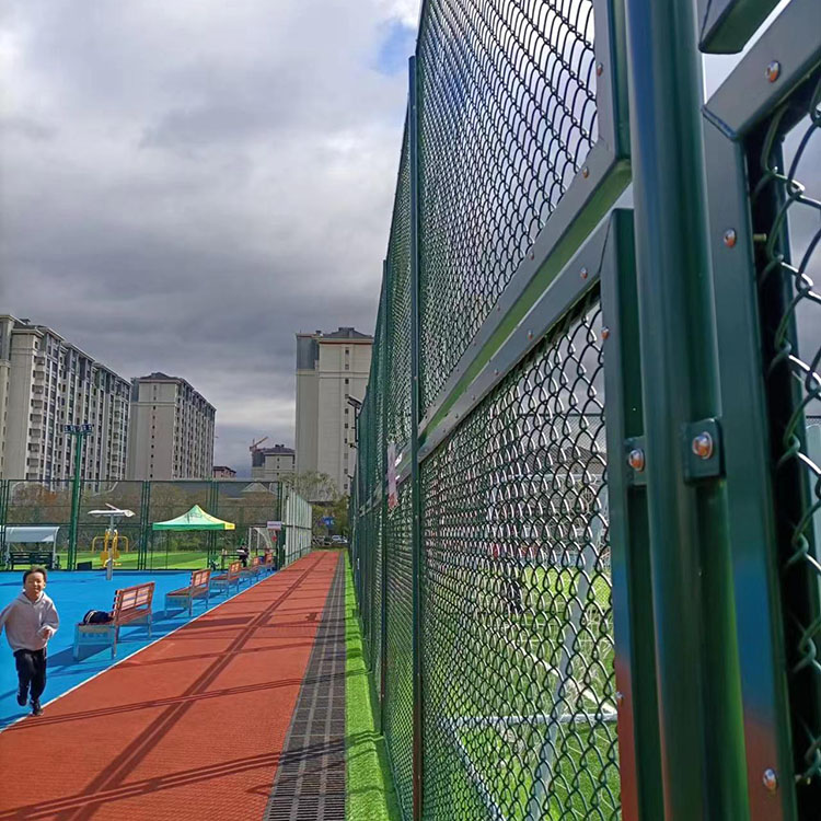 足球场围栏网加工定制
