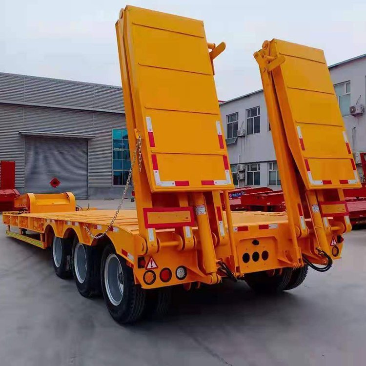 三线六桥运输半挂车