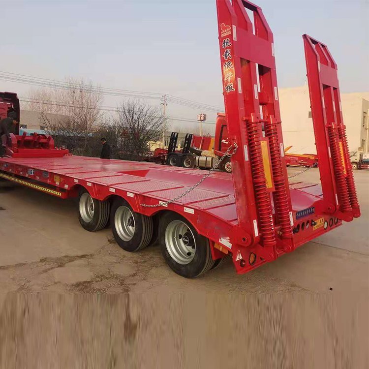 抽拉式工程机械运输低平板半挂车