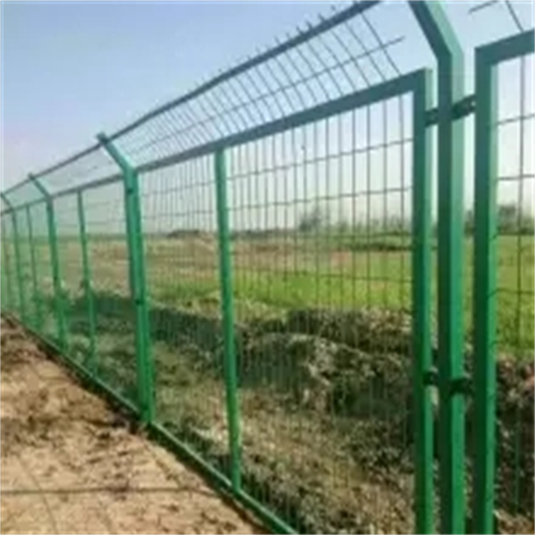 果园防盗围栏网 景区防护铁丝网 工程用浸塑围栏网