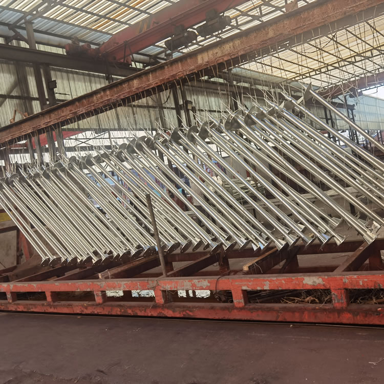 Helical Piles, Greenhouse Greenhouse, Hot-Dip Galvanized Solar Photovoltaic Helical Piles