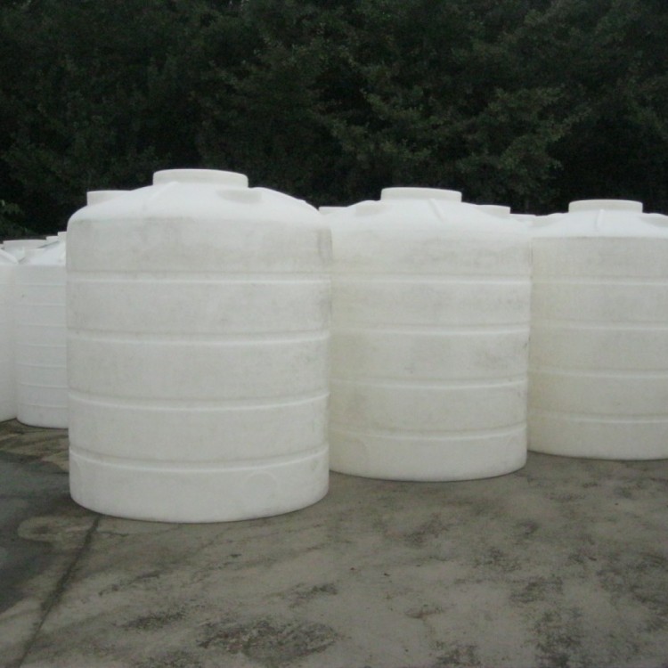 10吨塑料水塔  10立方塑料储罐价格
