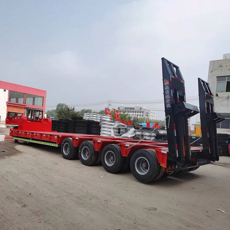 四线八轴低平板半挂车