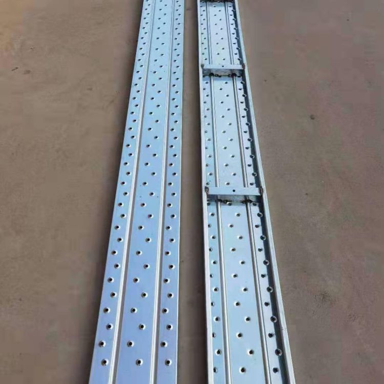钢跳板