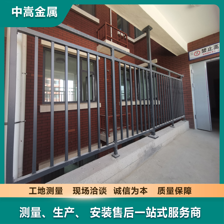 锌钢连廊 小区学校阳台的防护 简约美观 发货速度 锌钢护栏