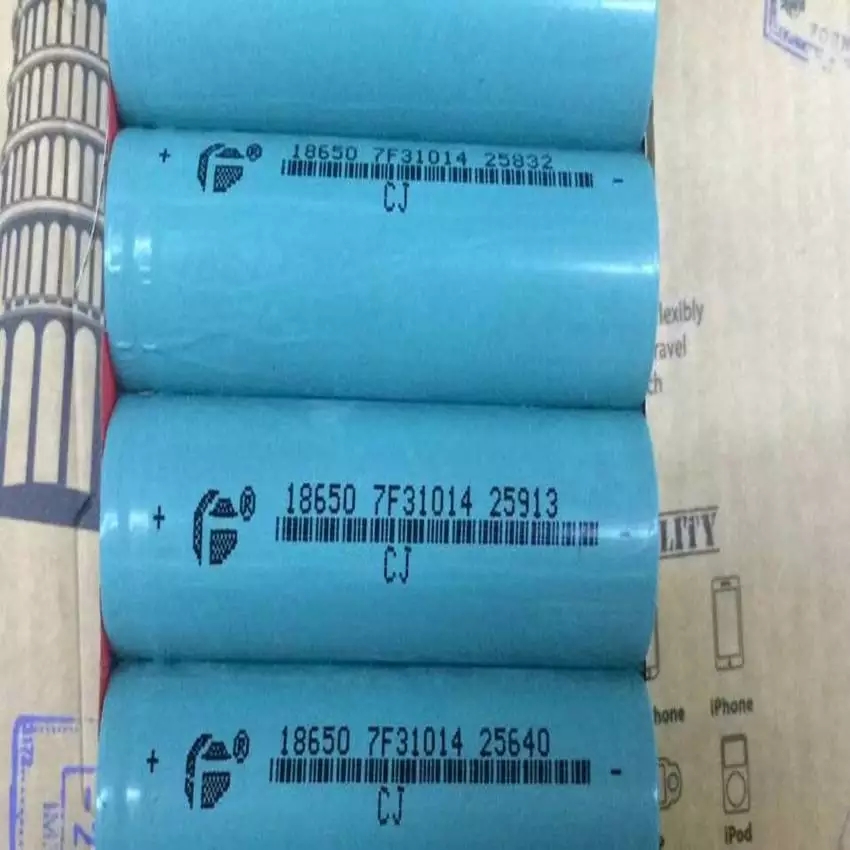 小字符喷码机 励硕包装LS-S200PLUS可靠的日期打码机