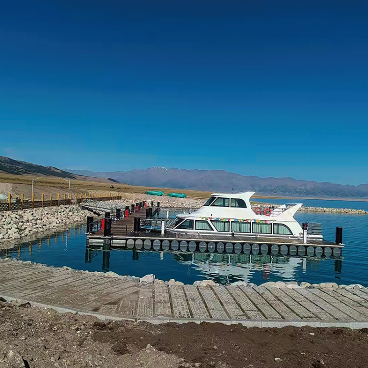 新疆赛里木湖风景区铝合金码头444平方