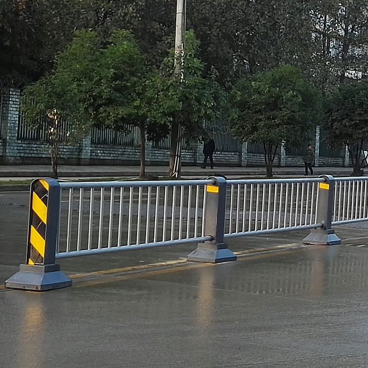 道路交通护栏