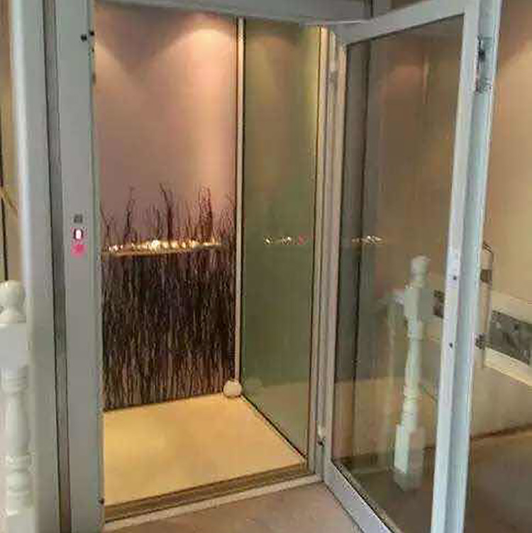家用电梯