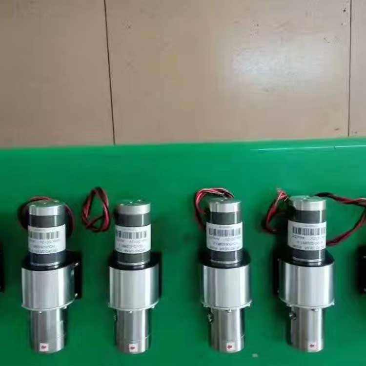 小型磁力齿轮泵